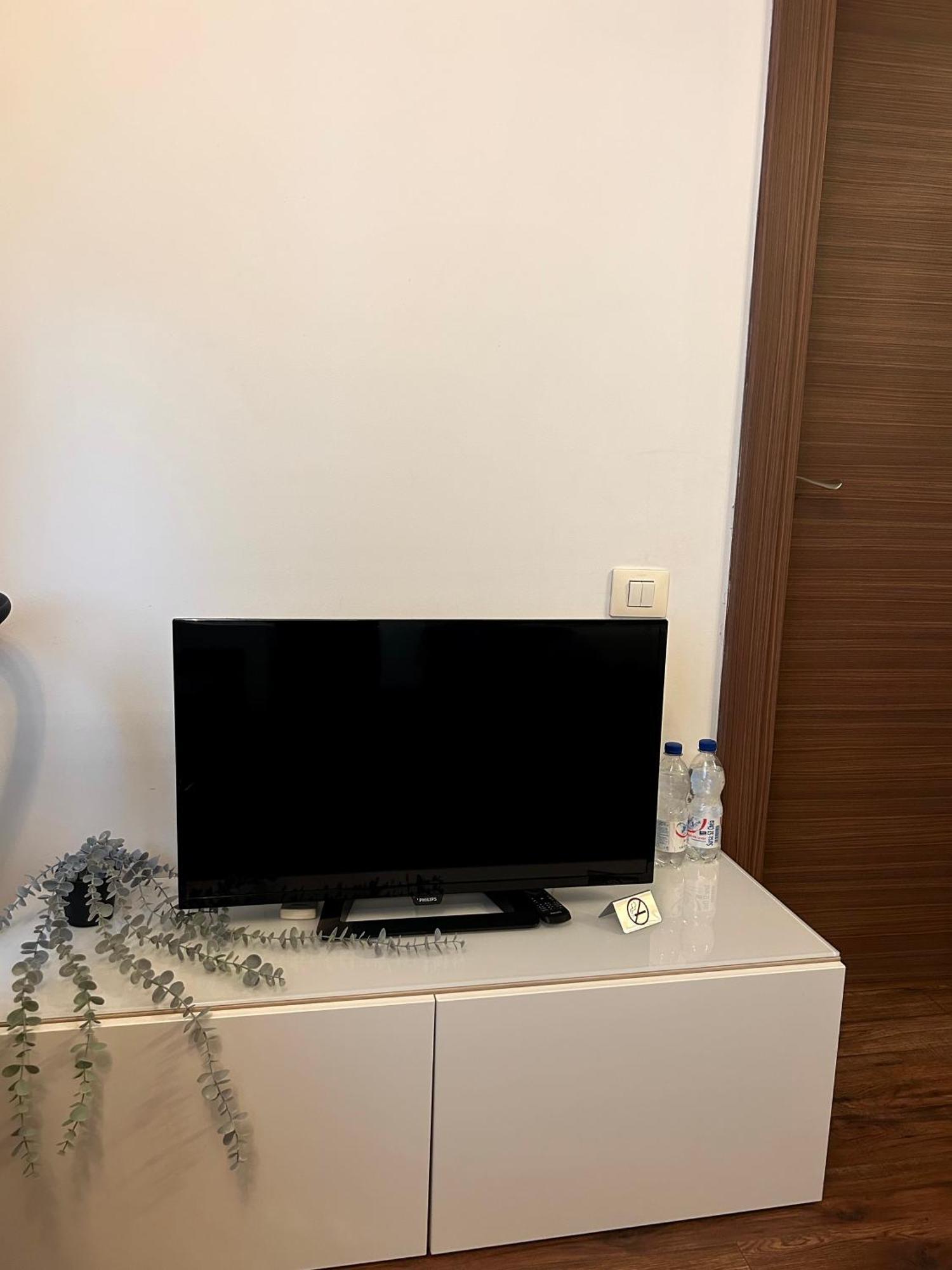 Cozy Apartment With Self Check-In Near Promenada Mall And Verdi Park Букурещ Екстериор снимка
