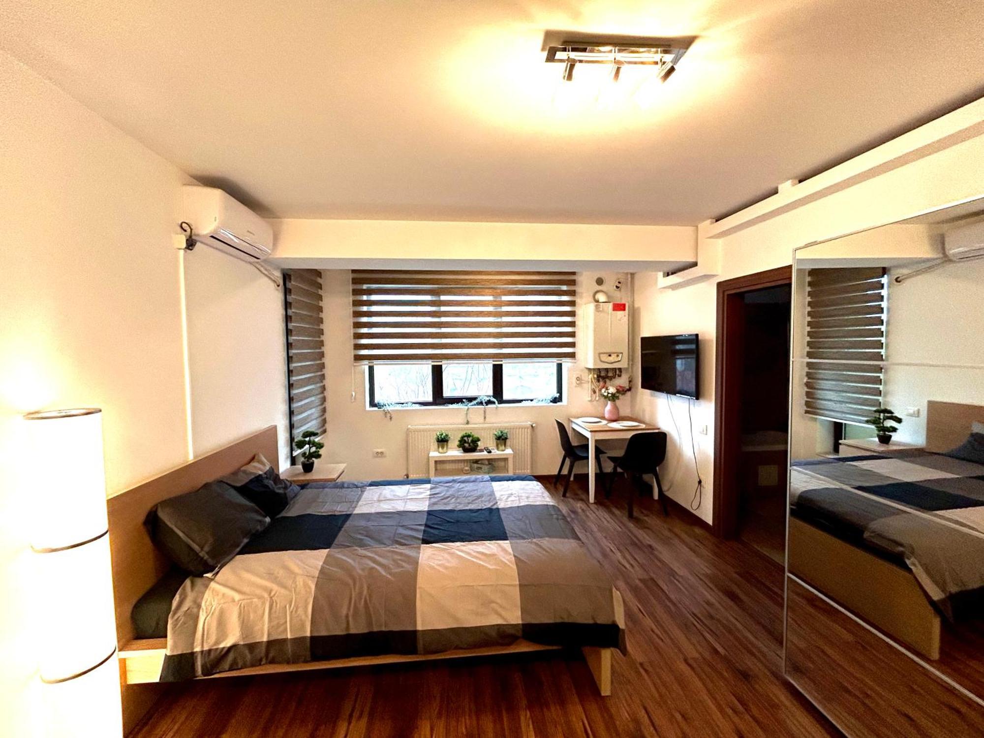 Cozy Apartment With Self Check-In Near Promenada Mall And Verdi Park Букурещ Екстериор снимка