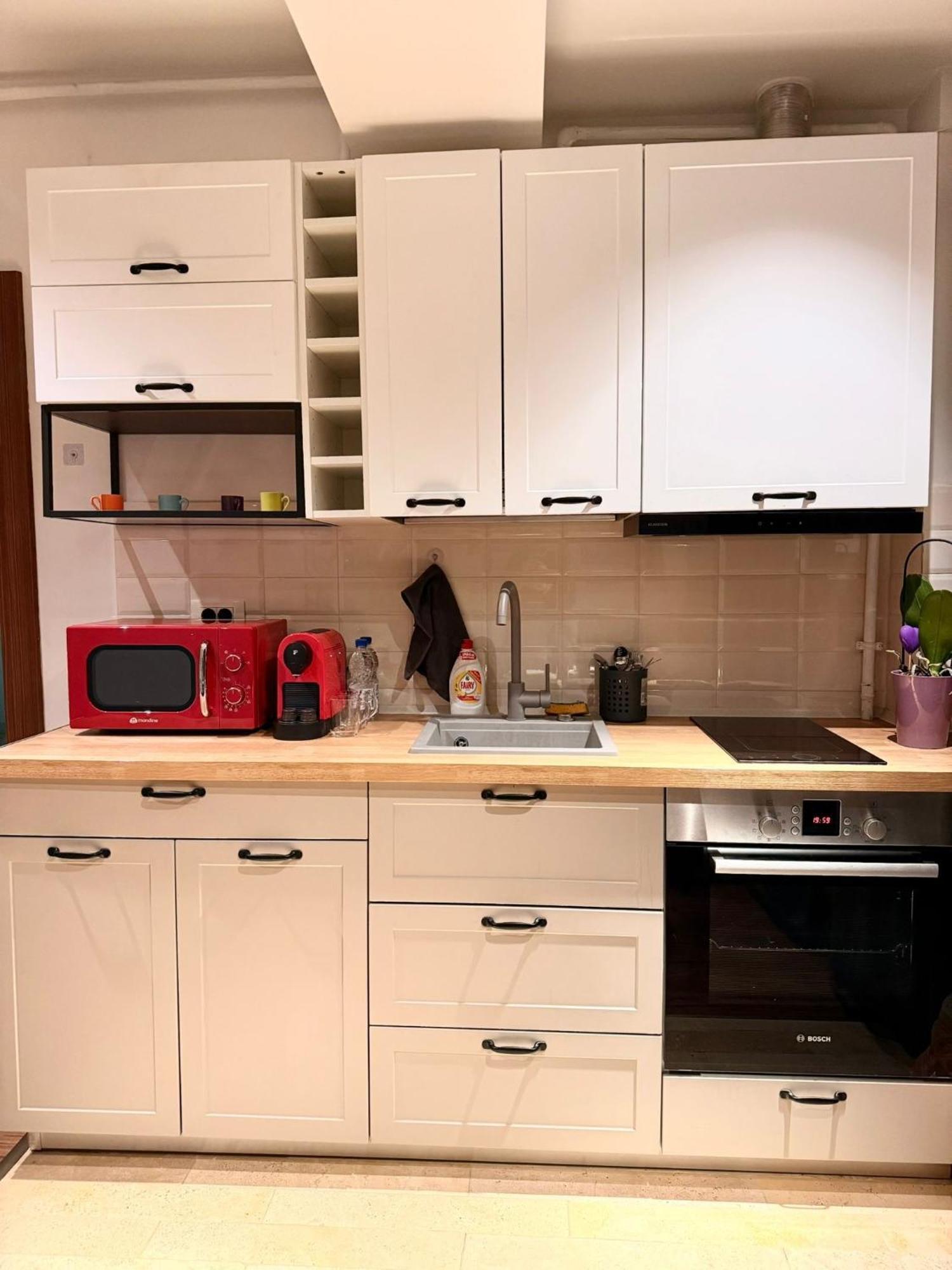 Cozy Apartment With Self Check-In Near Promenada Mall And Verdi Park Букурещ Екстериор снимка
