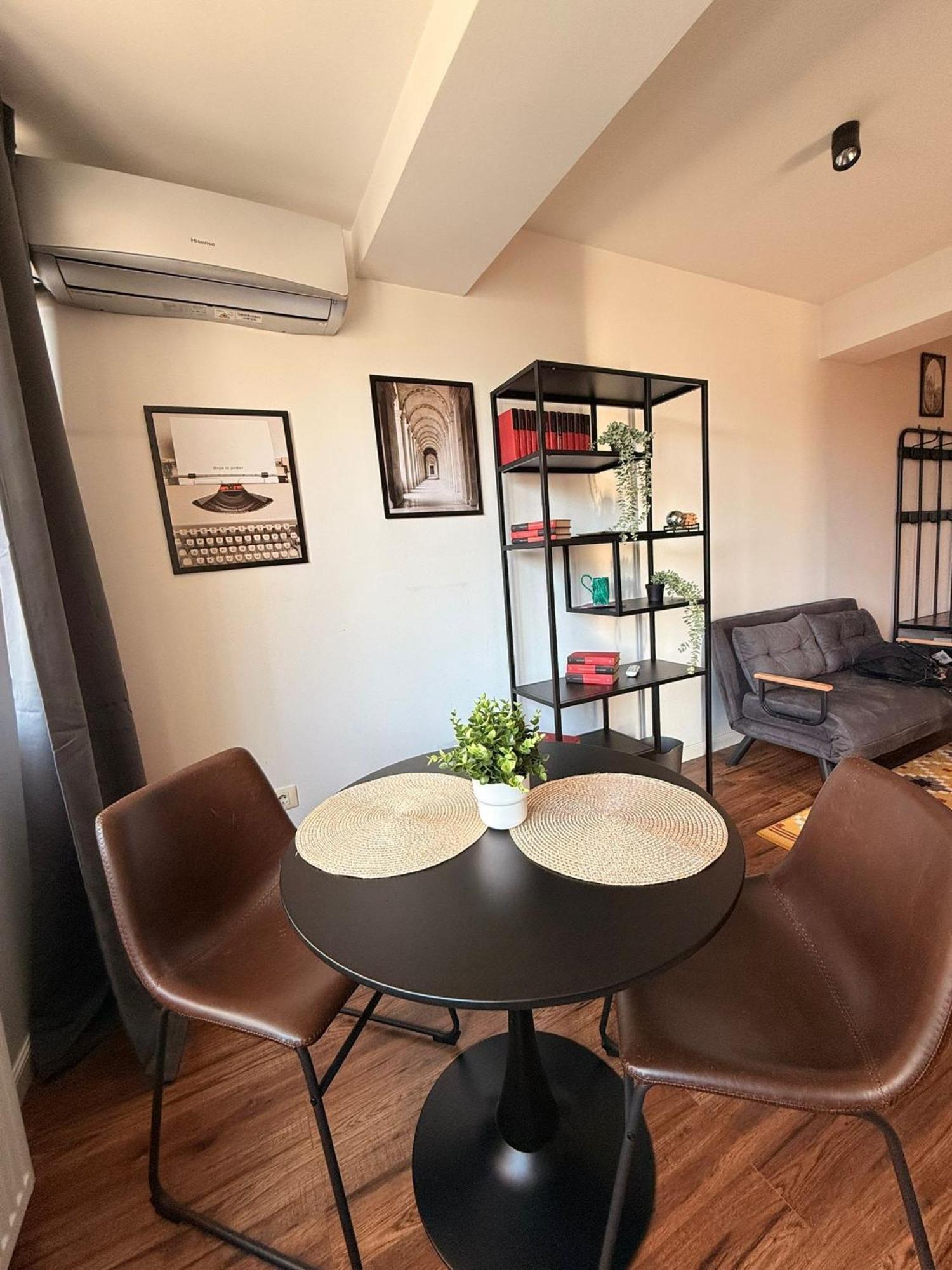 Cozy Apartment With Self Check-In Near Promenada Mall And Verdi Park Букурещ Екстериор снимка